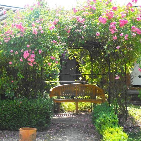 Marygreen Manor Brentwood Ngoại thất bức ảnh
