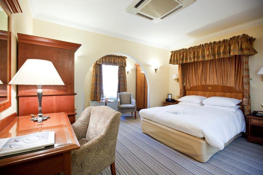 Marygreen Manor Brentwood Ngoại thất bức ảnh