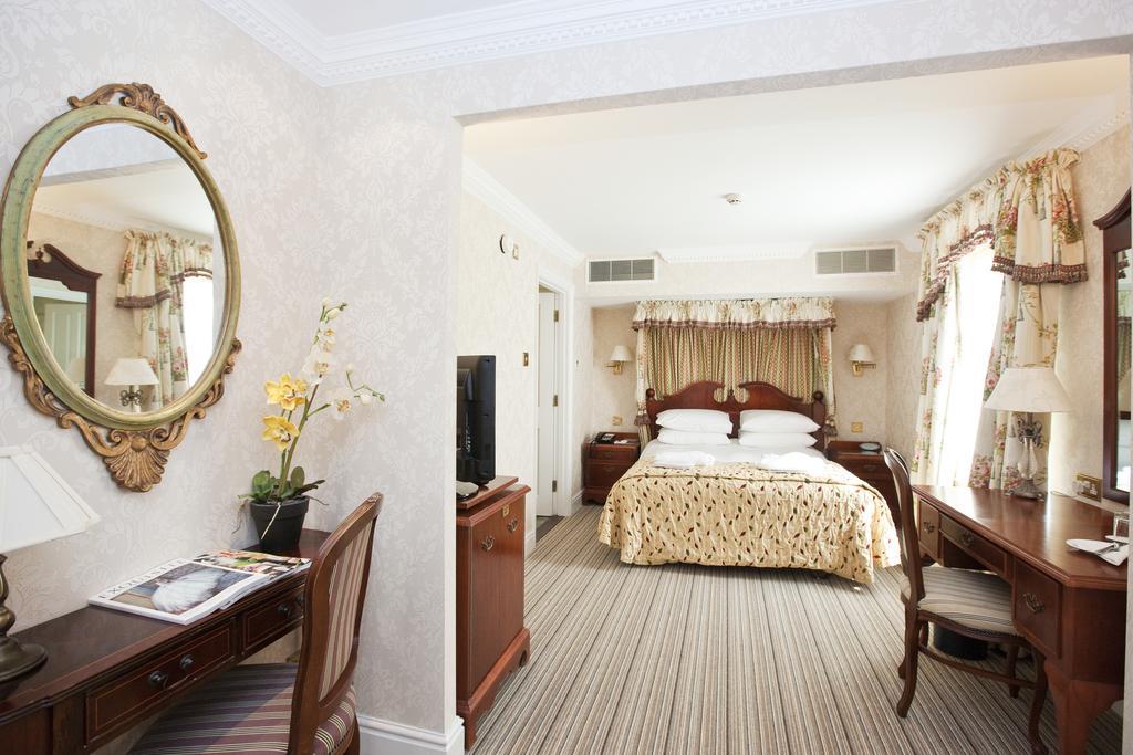 Marygreen Manor Brentwood Ngoại thất bức ảnh