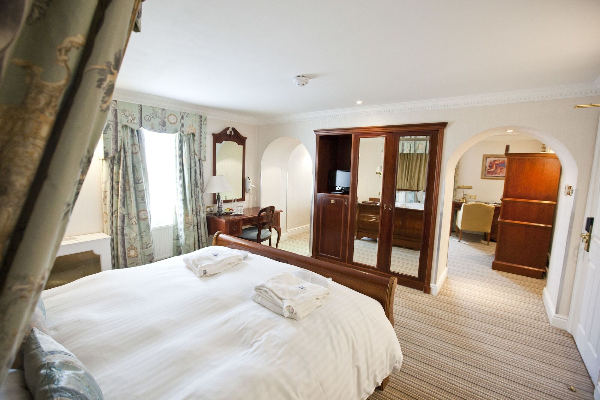 Marygreen Manor Brentwood Ngoại thất bức ảnh