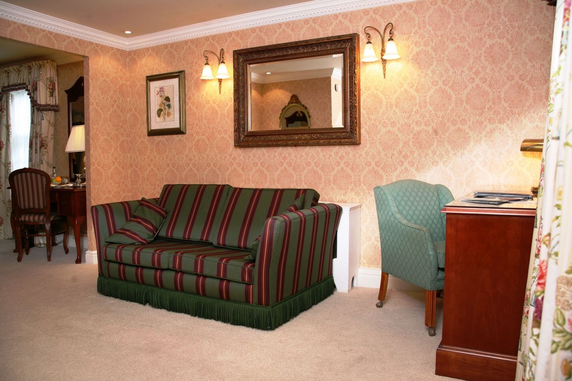 Marygreen Manor Brentwood Ngoại thất bức ảnh